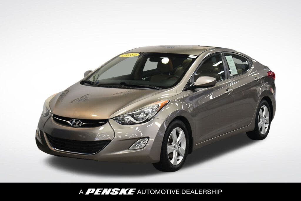 2013 HYUNDAI Elantra
