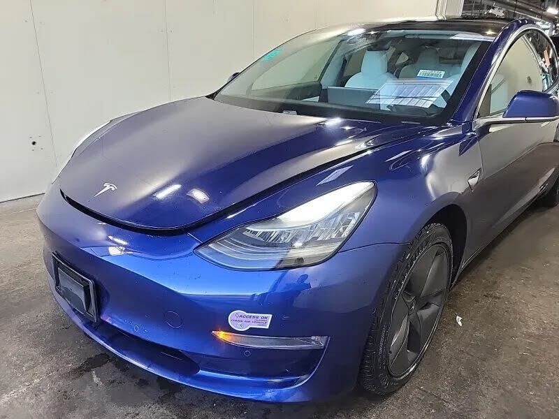 2019 TESLA Model 3