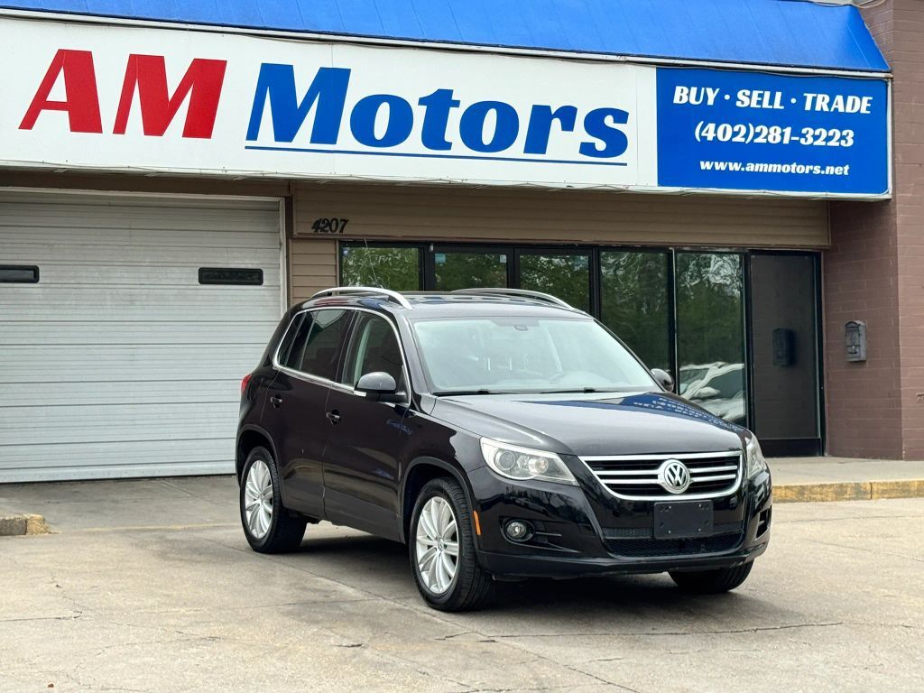 2011 VOLKSWAGEN Tiguan