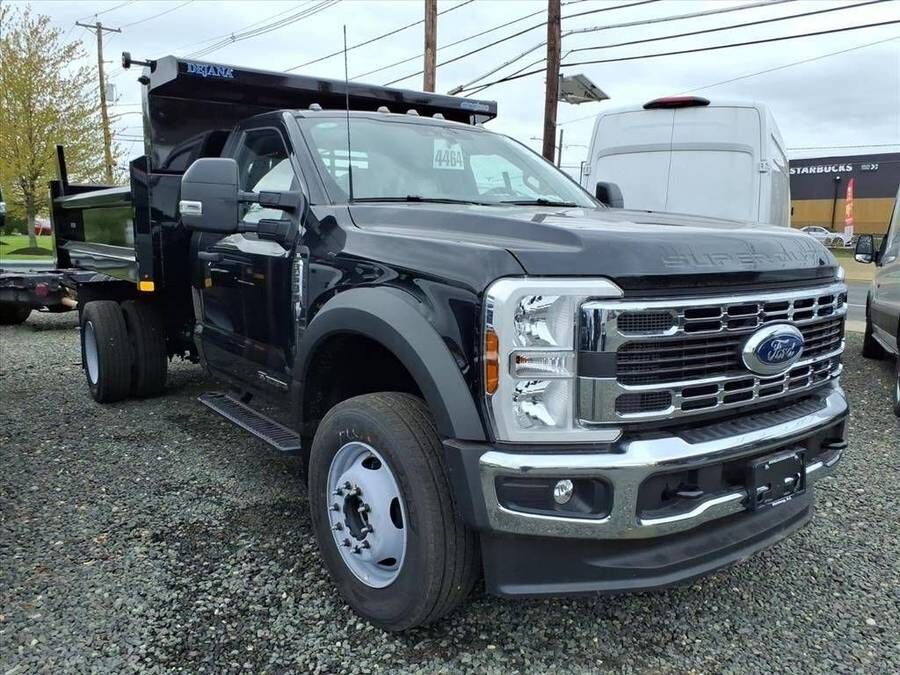2025 FORD F-600