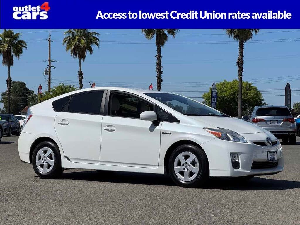 2011 Toyota PRIUS