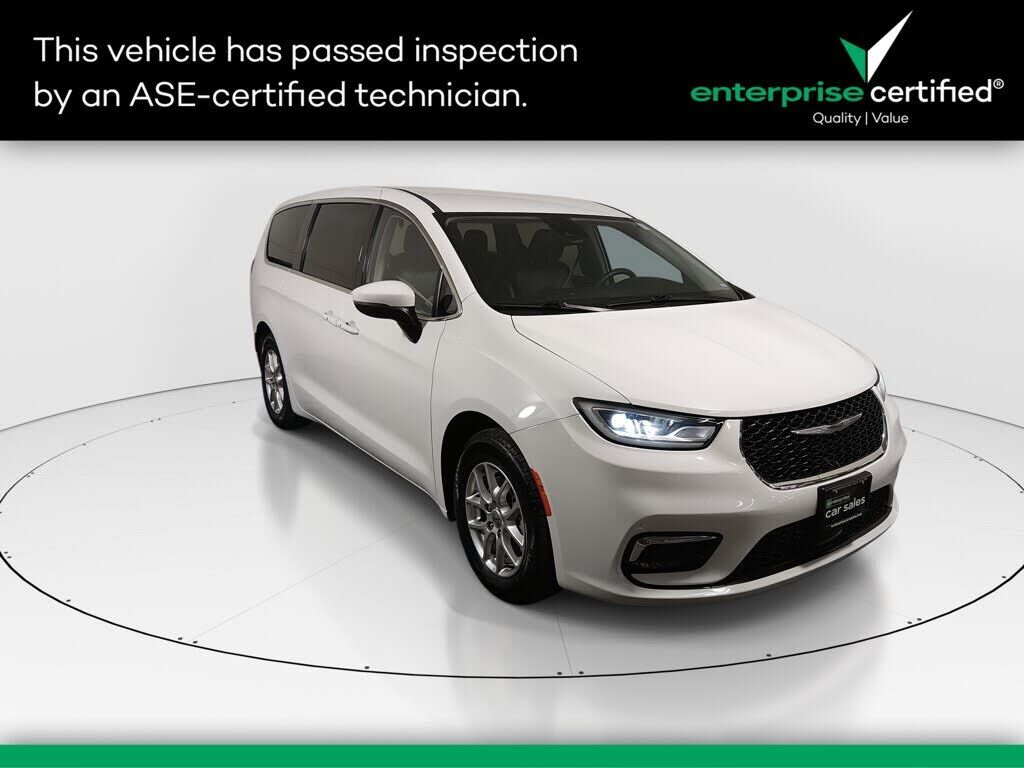 2023 CHRYSLER Pacifica