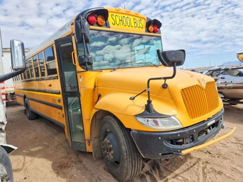 2015 IC BUS PB105