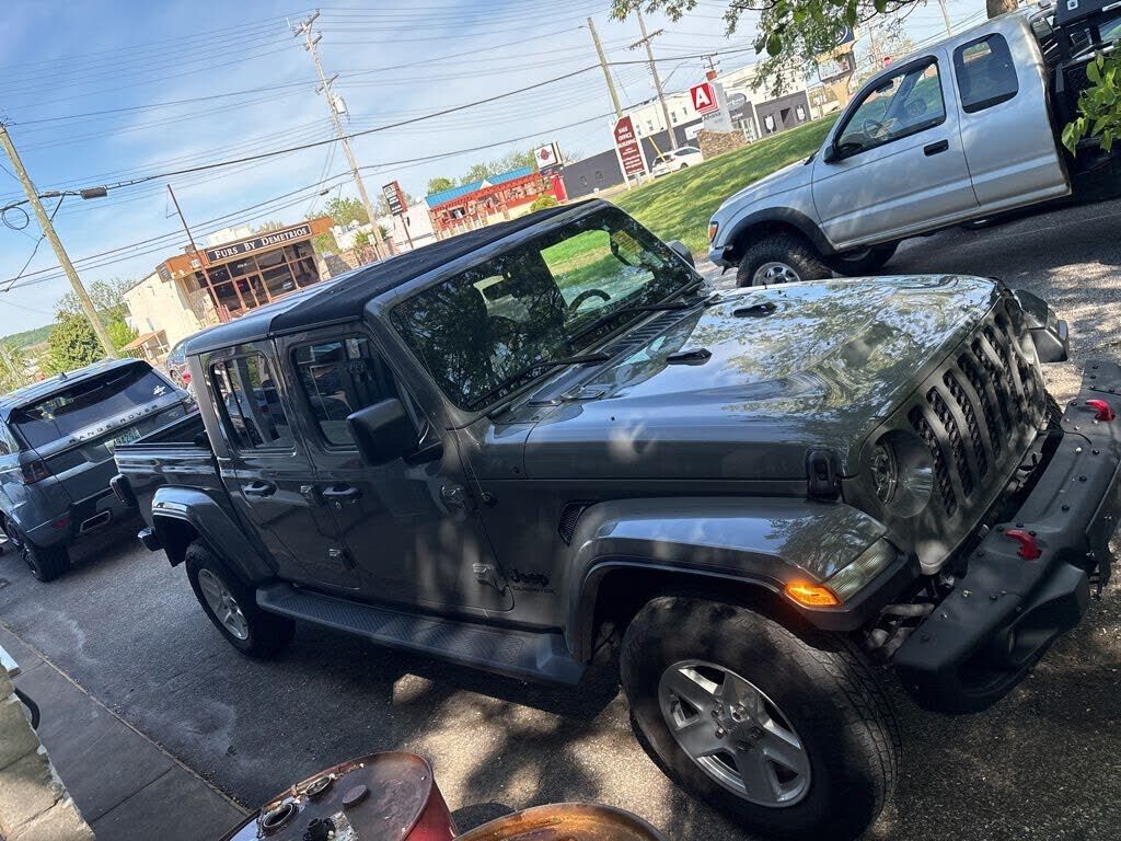 2022 JEEP Gladiator