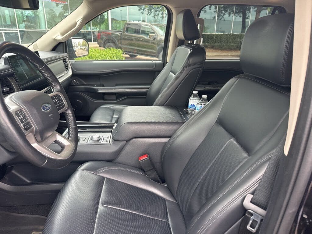 2024 FORD Expedition
