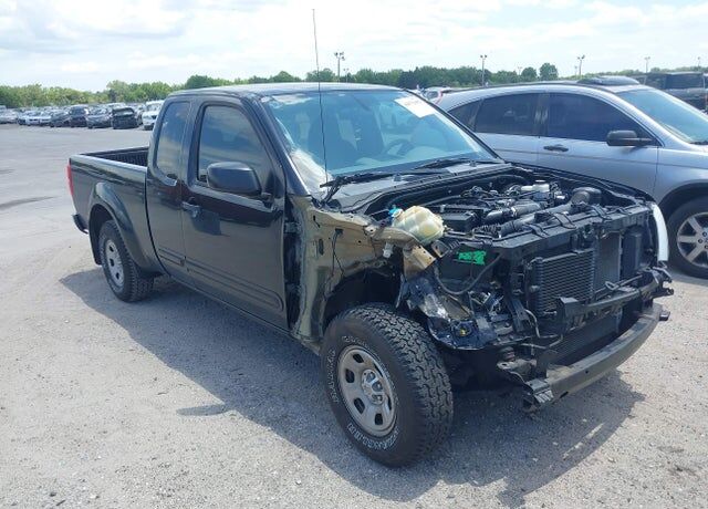 2017 NISSAN Frontier