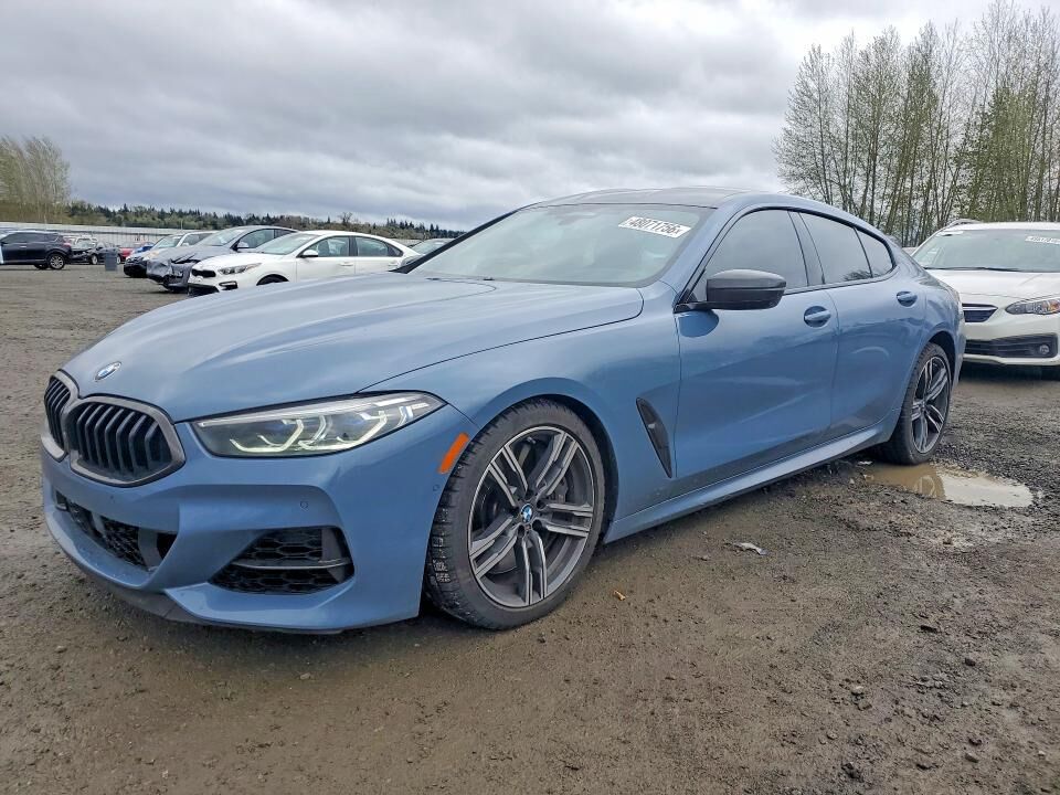 2022 BMW M8