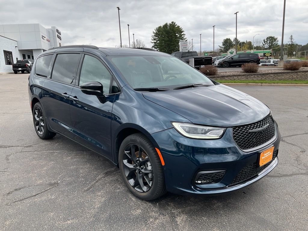 2025 CHRYSLER Pacifica