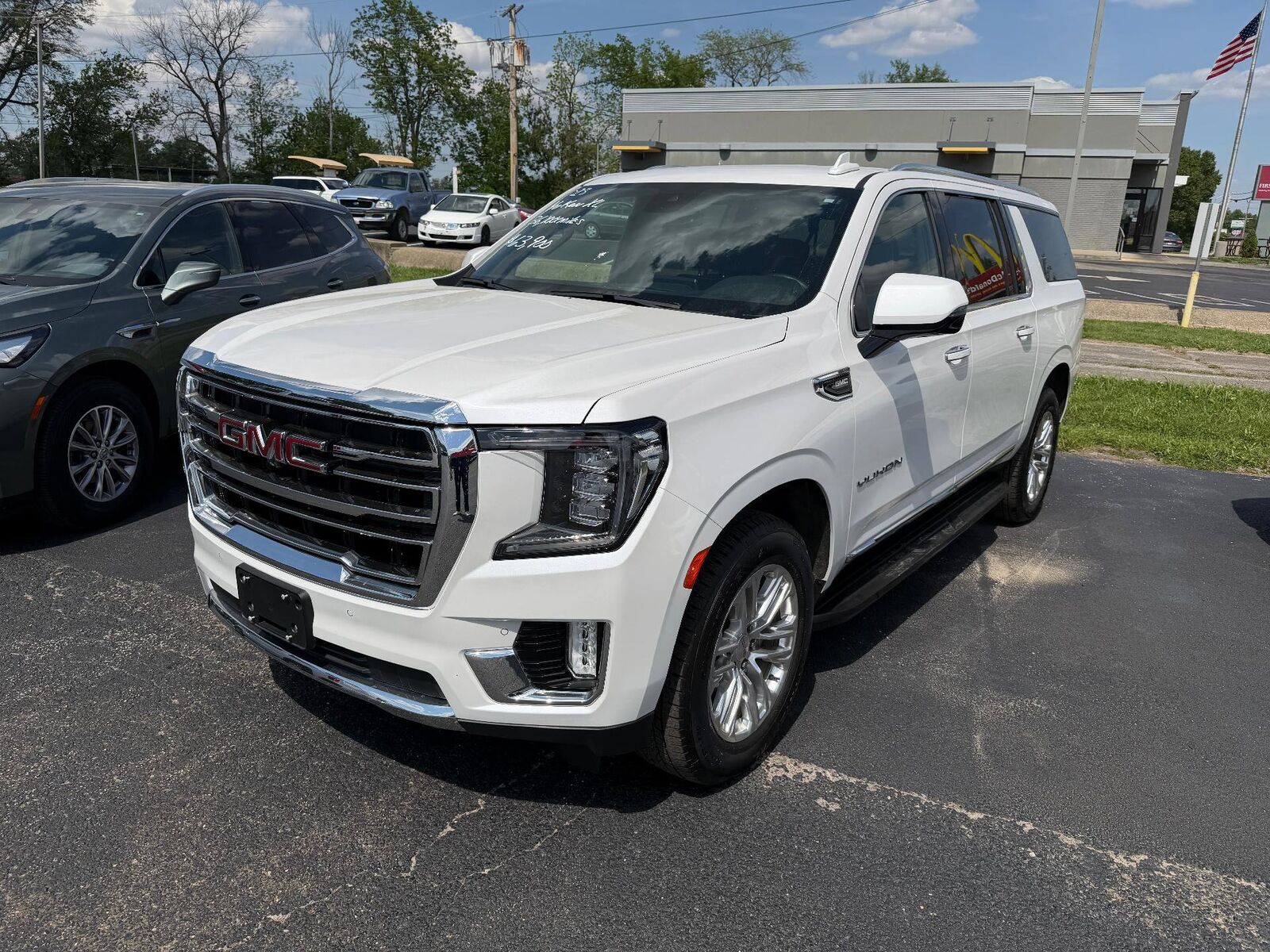 2023 GMC Yukon XL