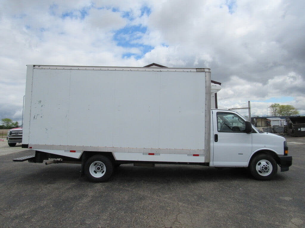 2024 GMC Savana