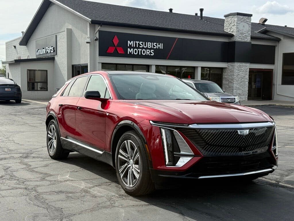 2024 CADILLAC Lyriq
