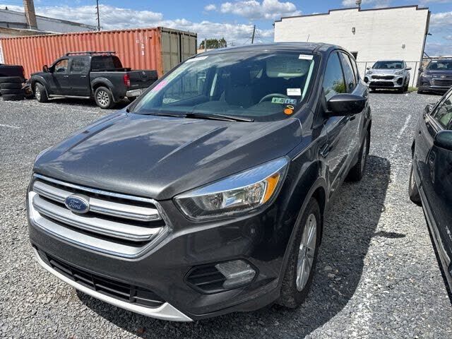 2017 FORD Escape