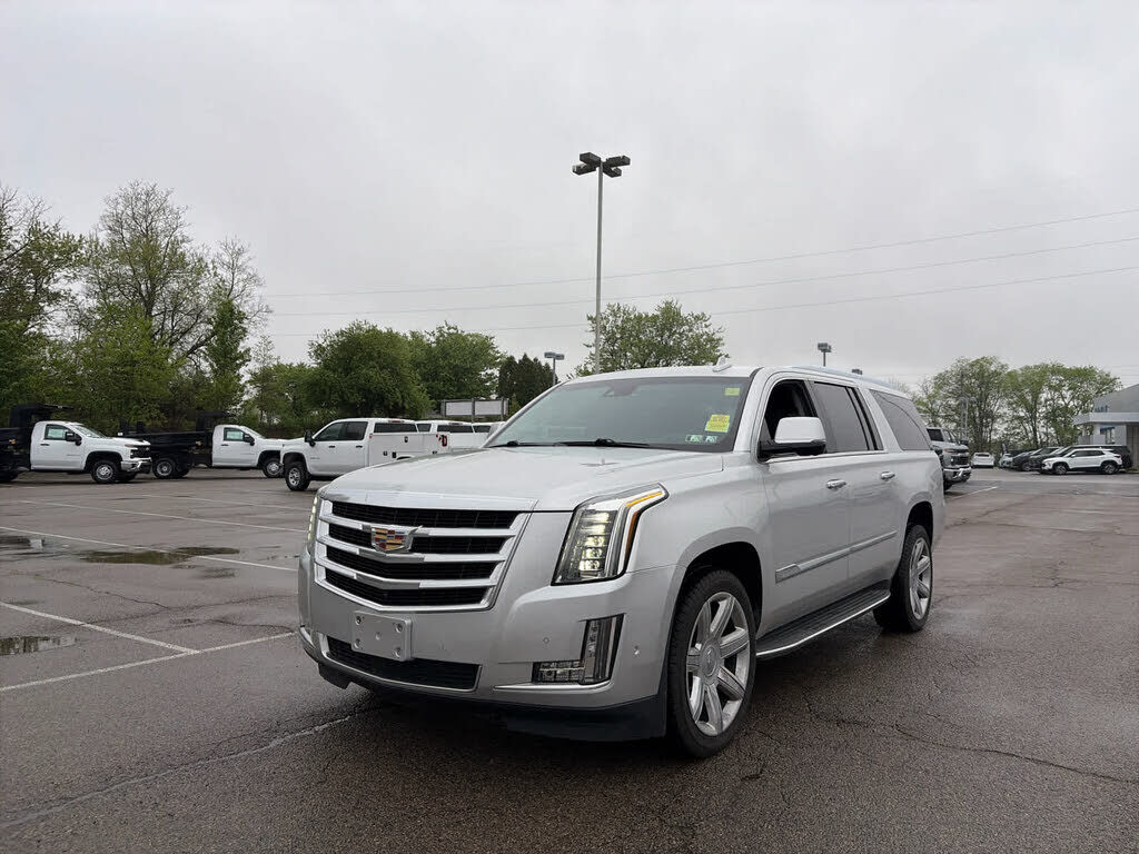2017 CADILLAC Escalade ESV