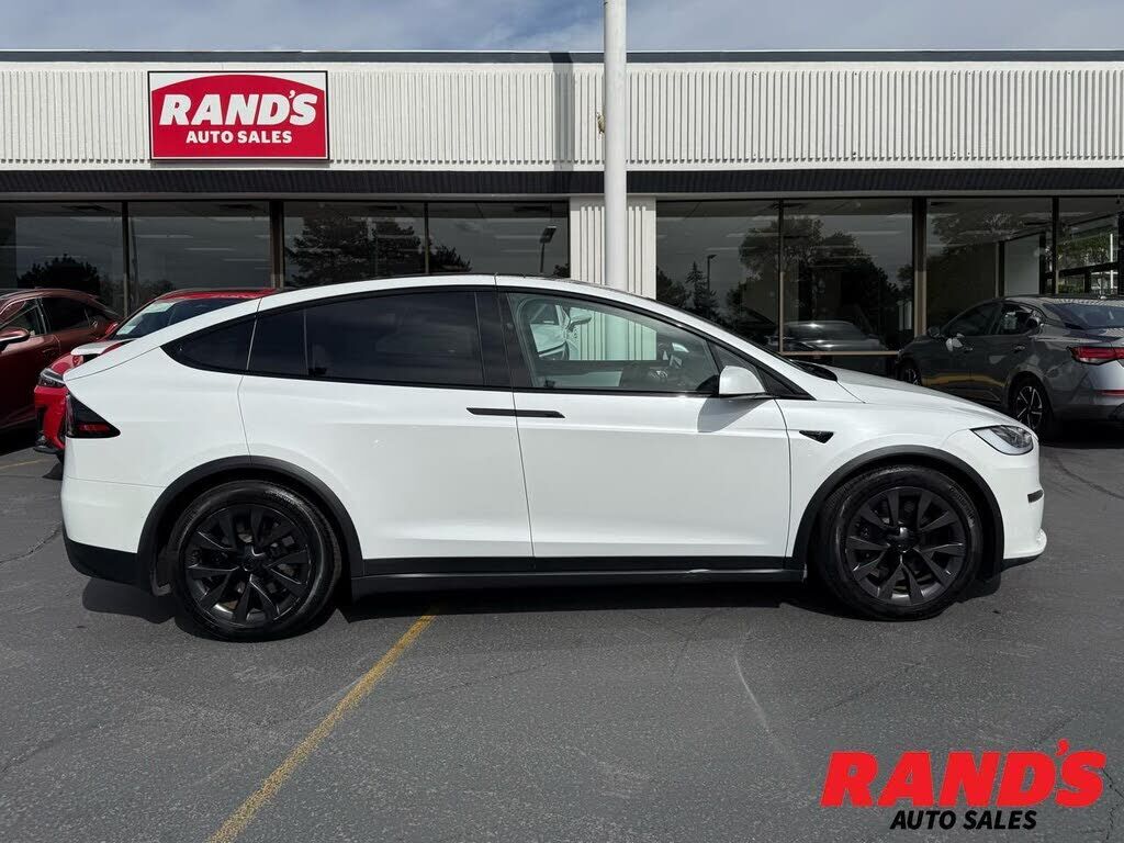 2023 TESLA Model X