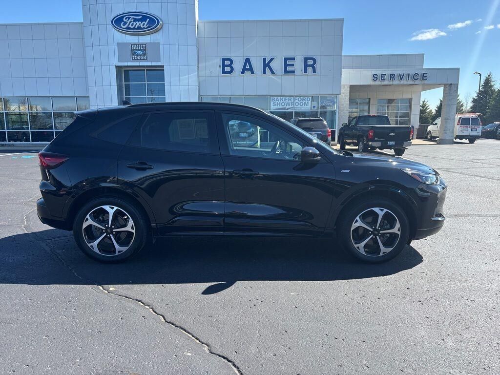 2025 FORD Escape