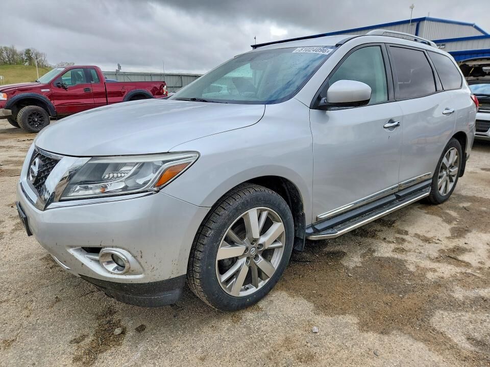 2014 NISSAN Pathfinder