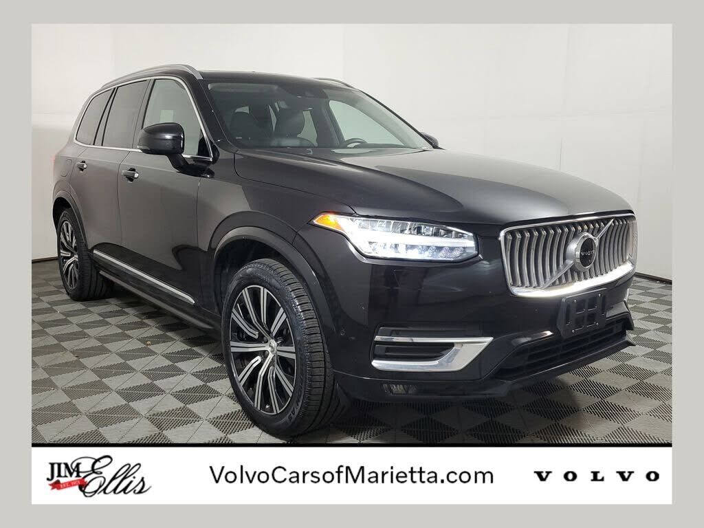 2022 VOLVO XC90