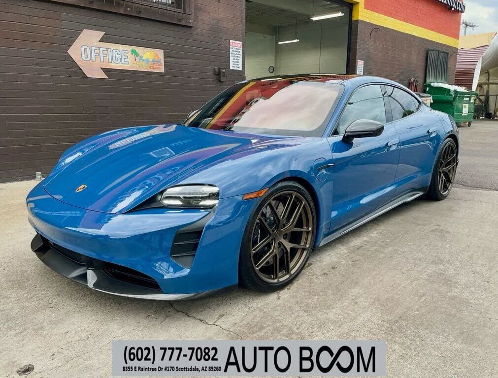 2021 PORSCHE Taycan