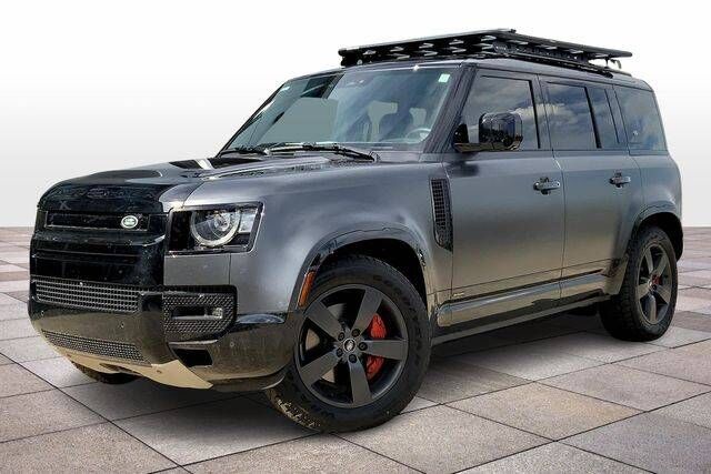 2024 LAND ROVER Defender