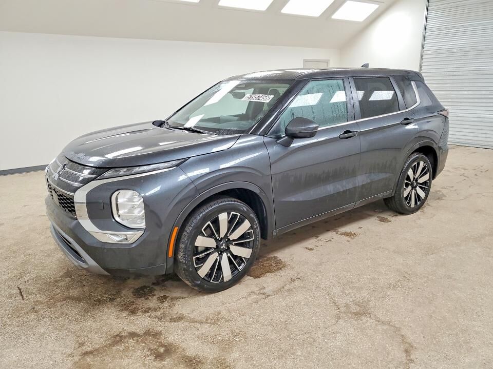 2025 MITSUBISHI Outlander