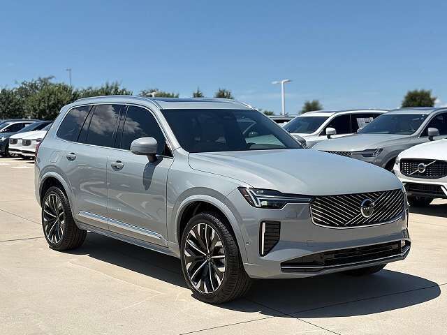 2026 VOLVO XC90