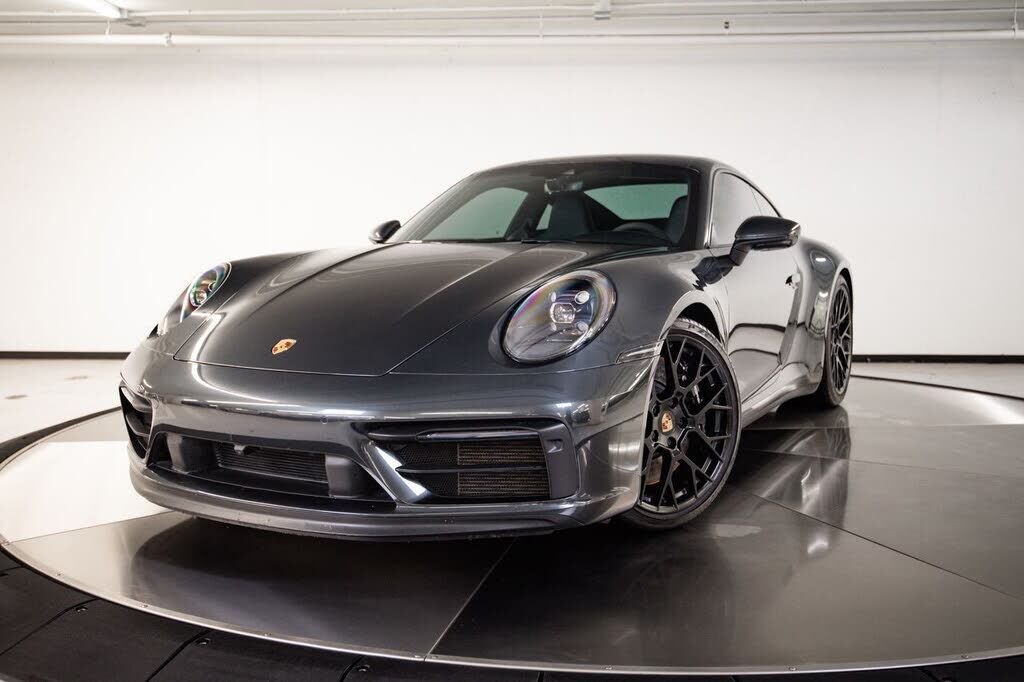 2022 PORSCHE 911