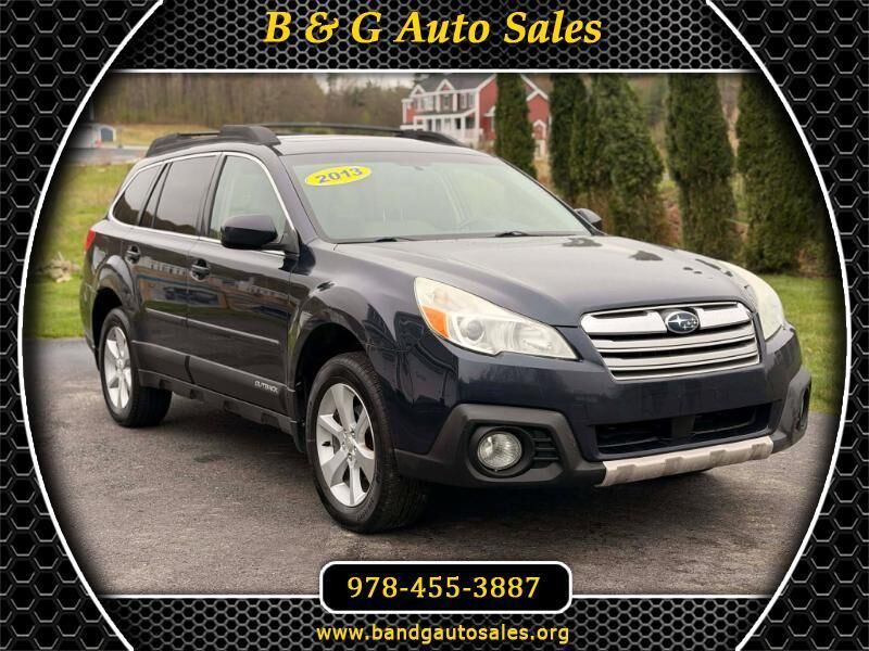 2013 SUBARU Outback