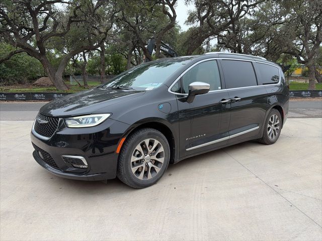 2022 CHRYSLER Pacifica