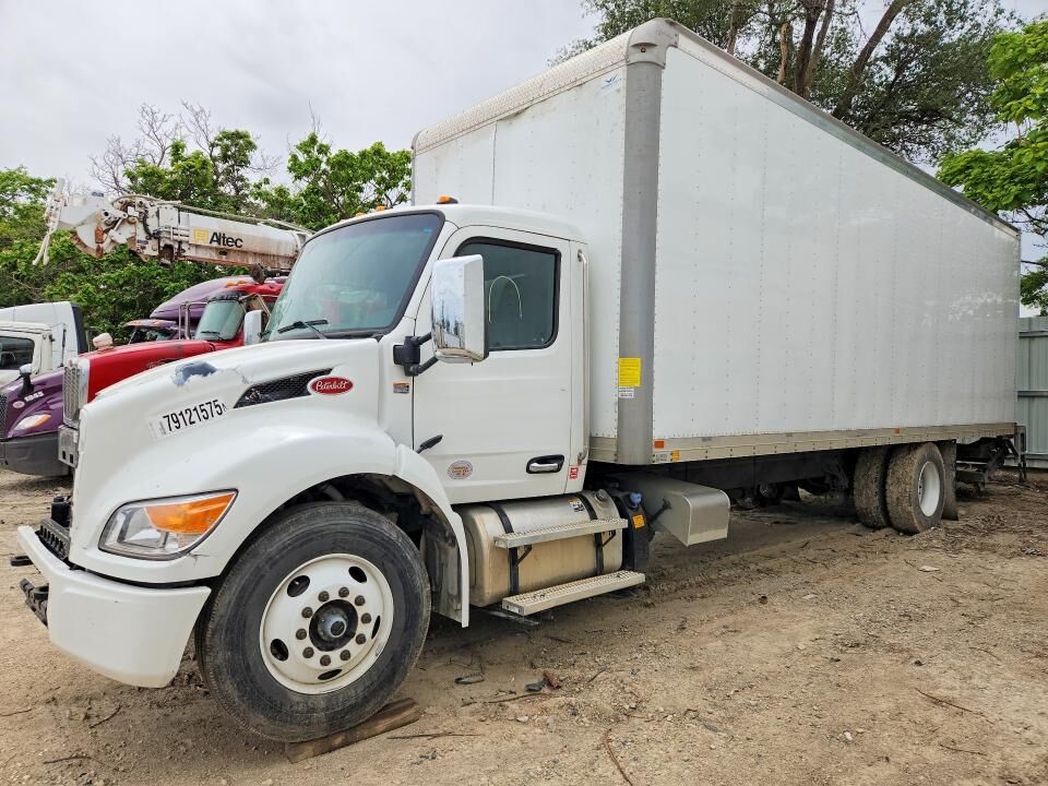 1995 PETERBILT 477