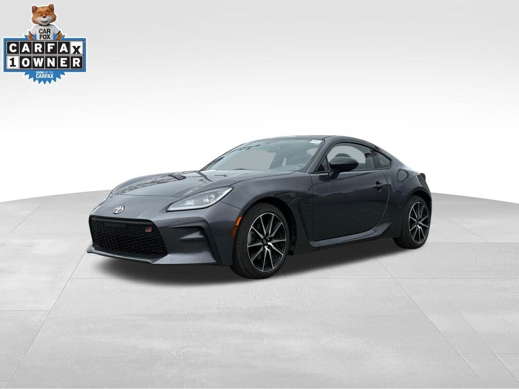 2025 TOYOTA GR86