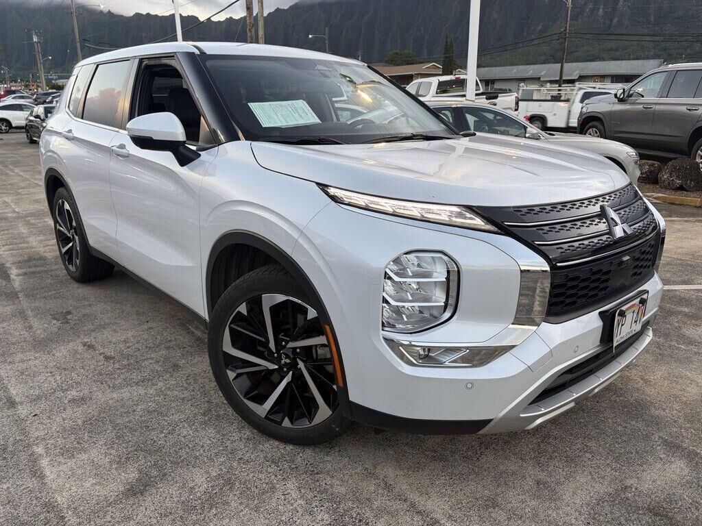 2024 MITSUBISHI Outlander