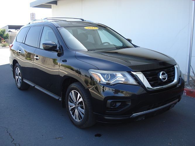 2017 NISSAN Pathfinder