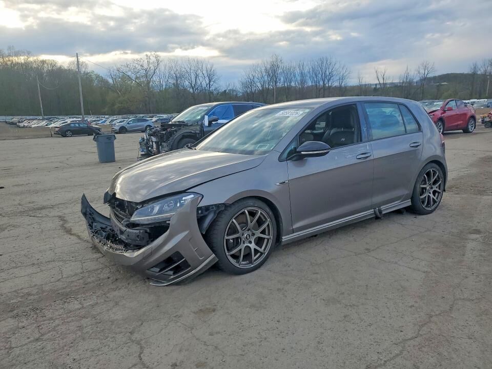 2016 VOLKSWAGEN Golf R