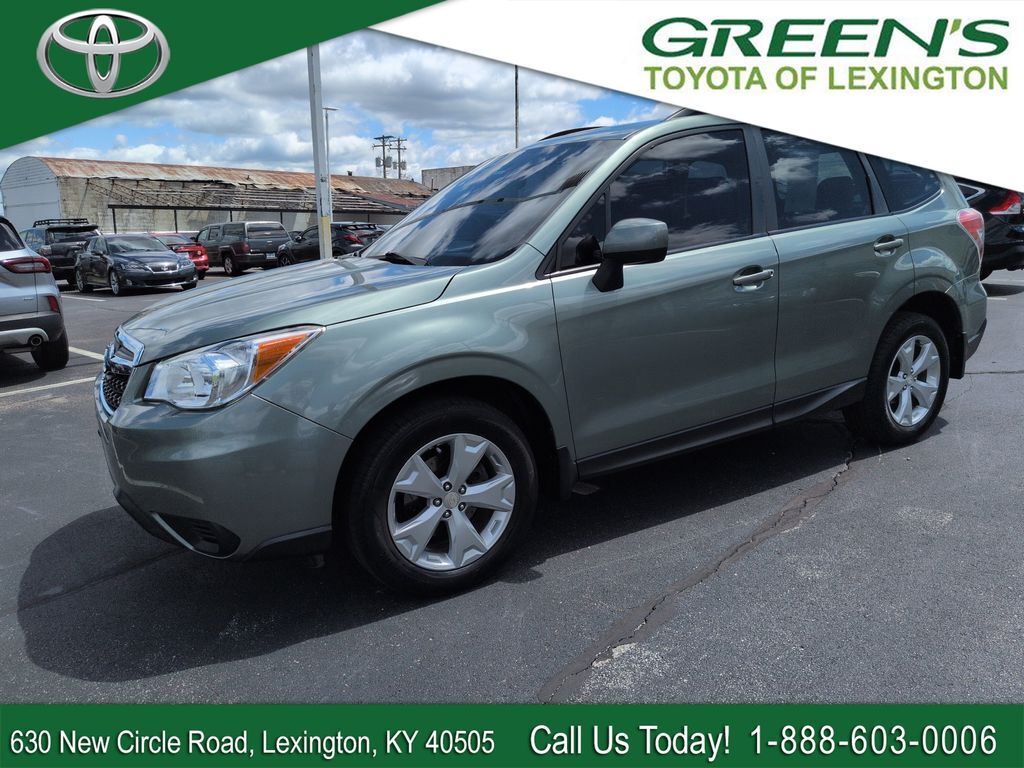 2015 SUBARU Forester