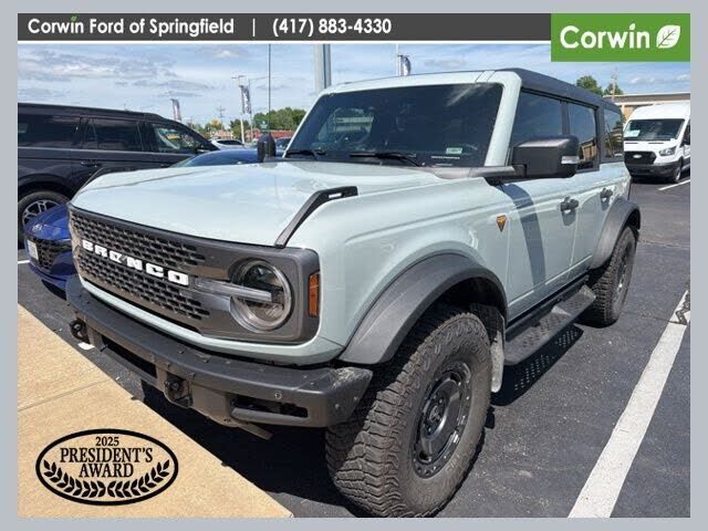 2024 FORD Bronco