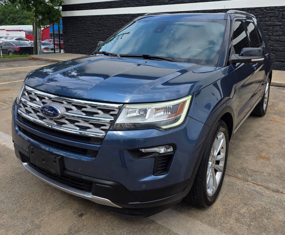 2018 FORD Explorer