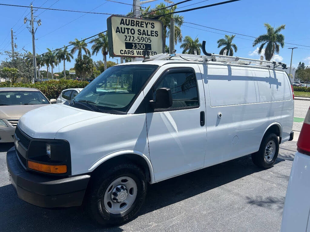 2017 CHEVROLET Express