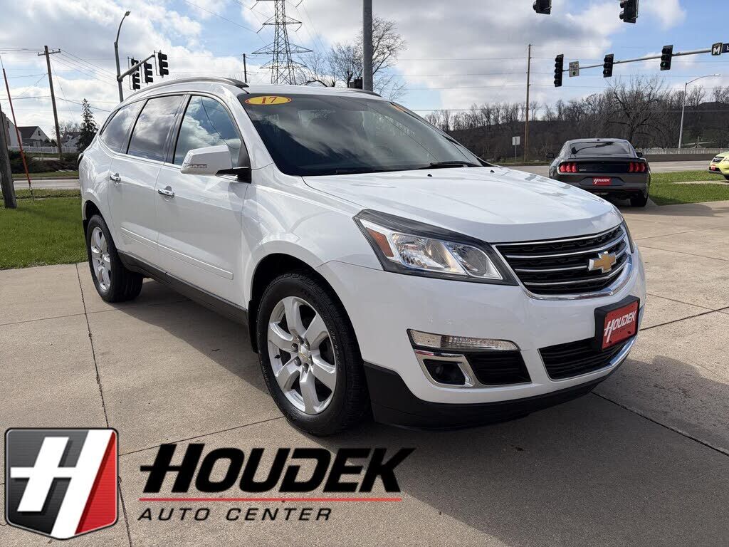 2017 CHEVROLET Traverse