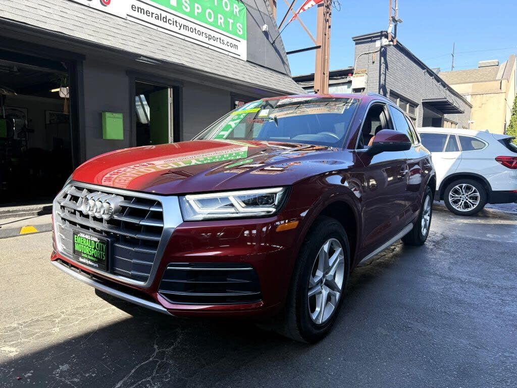2018 AUDI Q5