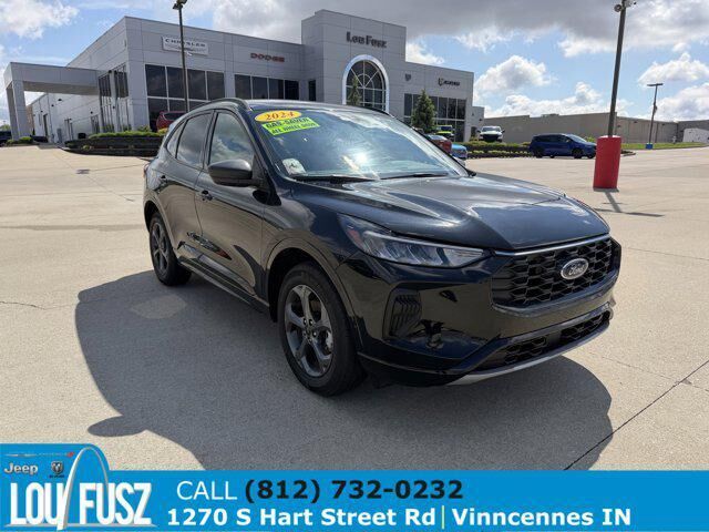 2024 FORD Escape