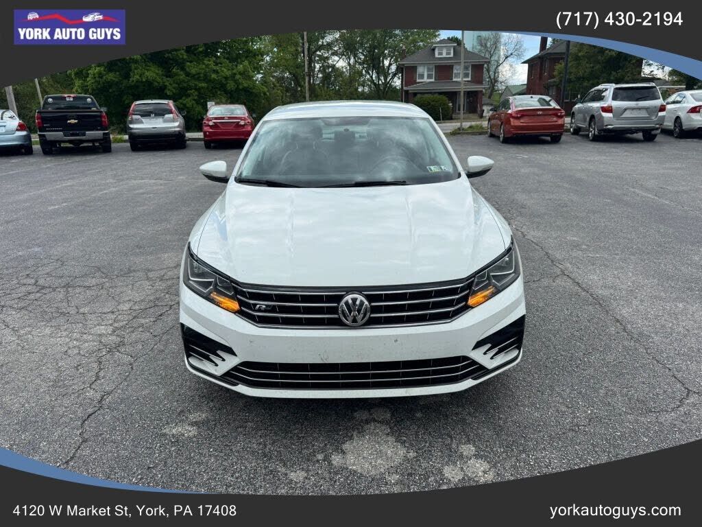 2017 VOLKSWAGEN Passat