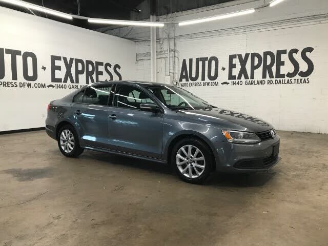 2011 VOLKSWAGEN Jetta