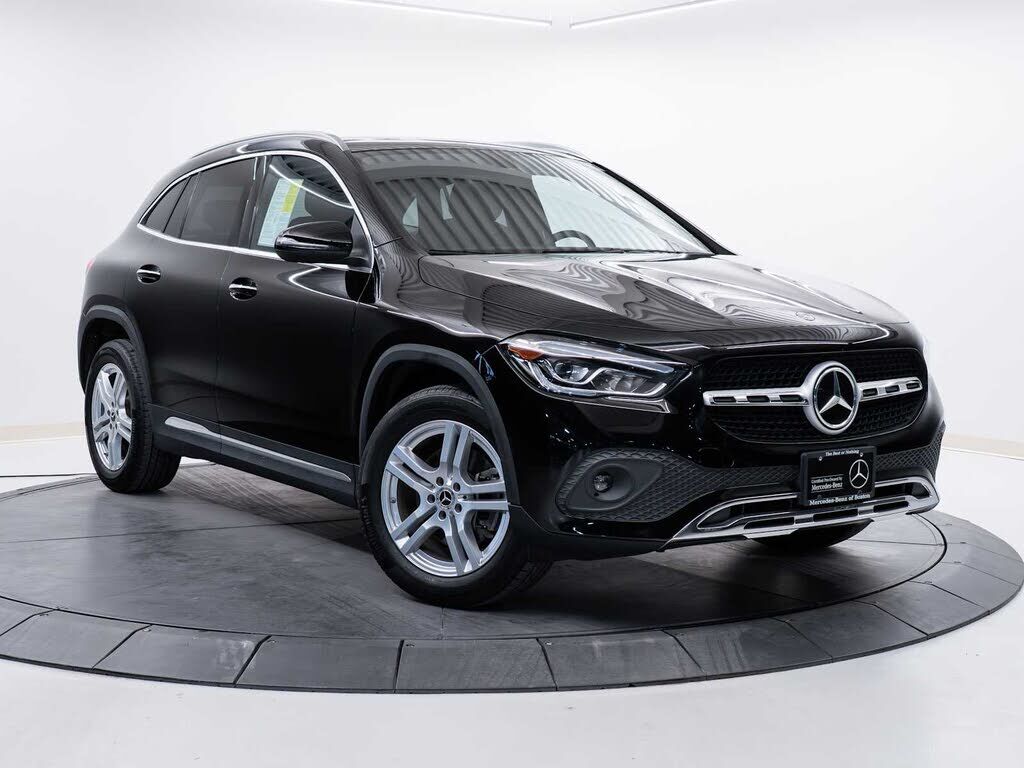 2023 MERCEDES-BENZ GLA-Class