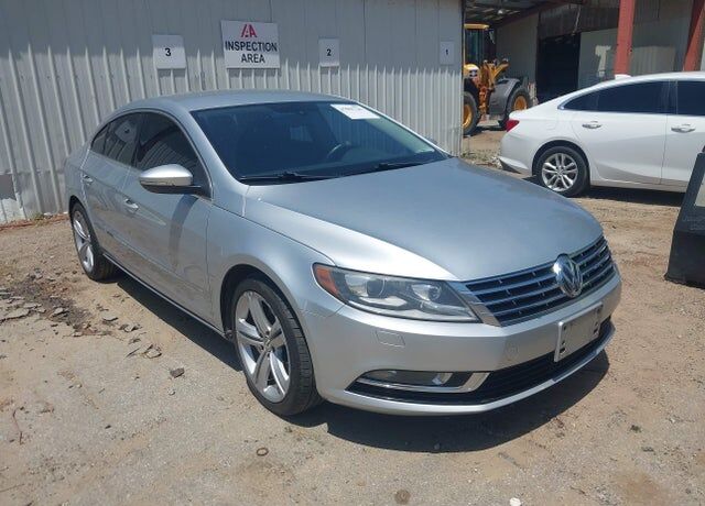 2013 VOLKSWAGEN Passat