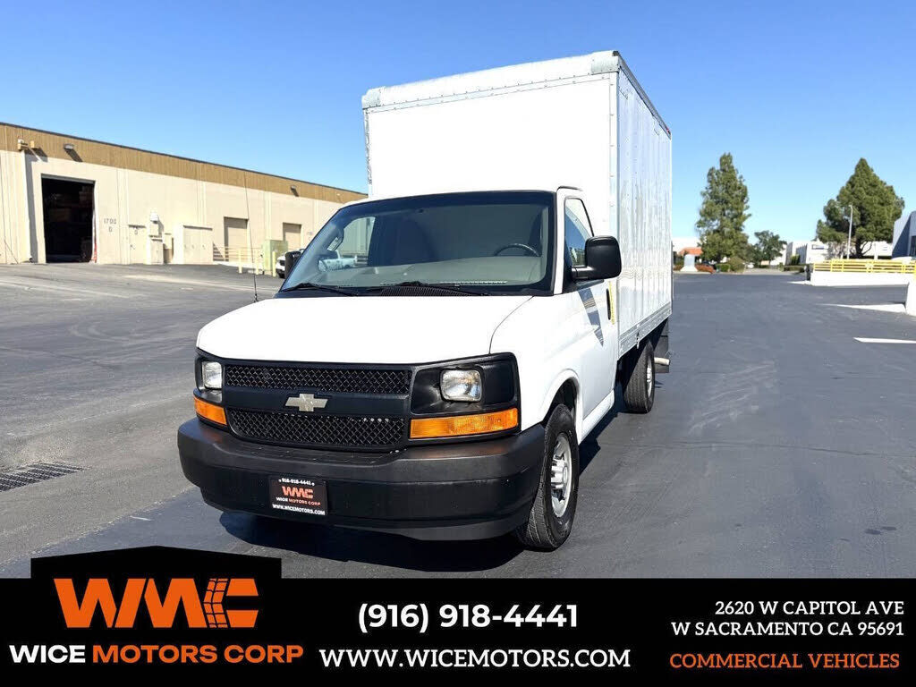 2017 CHEVROLET Express