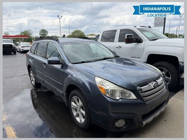 2013 SUBARU Outback