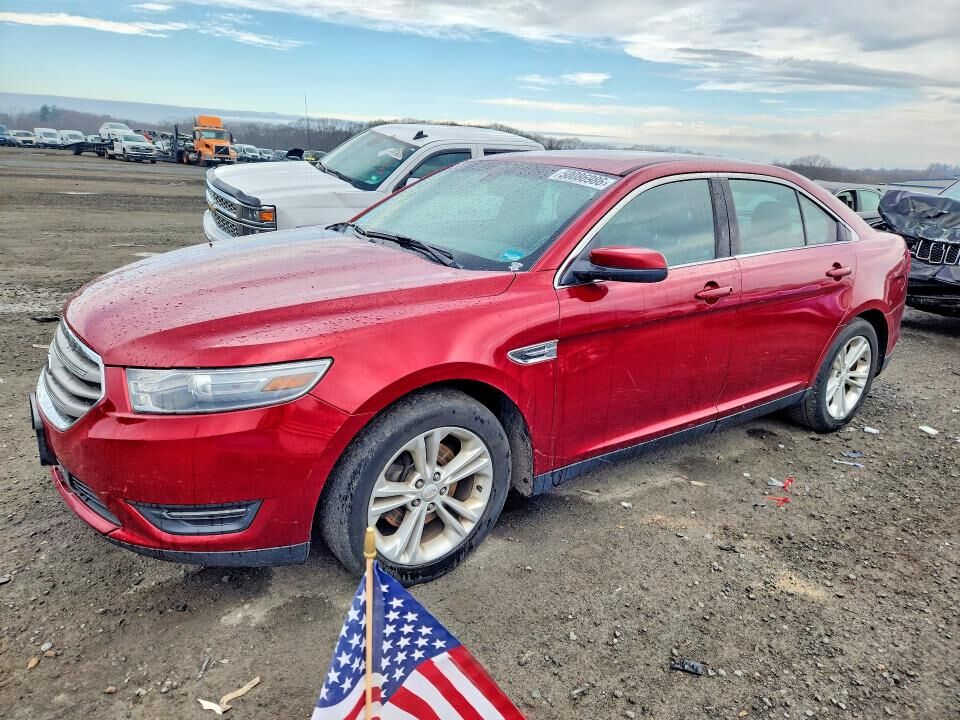 2013 FORD Taurus