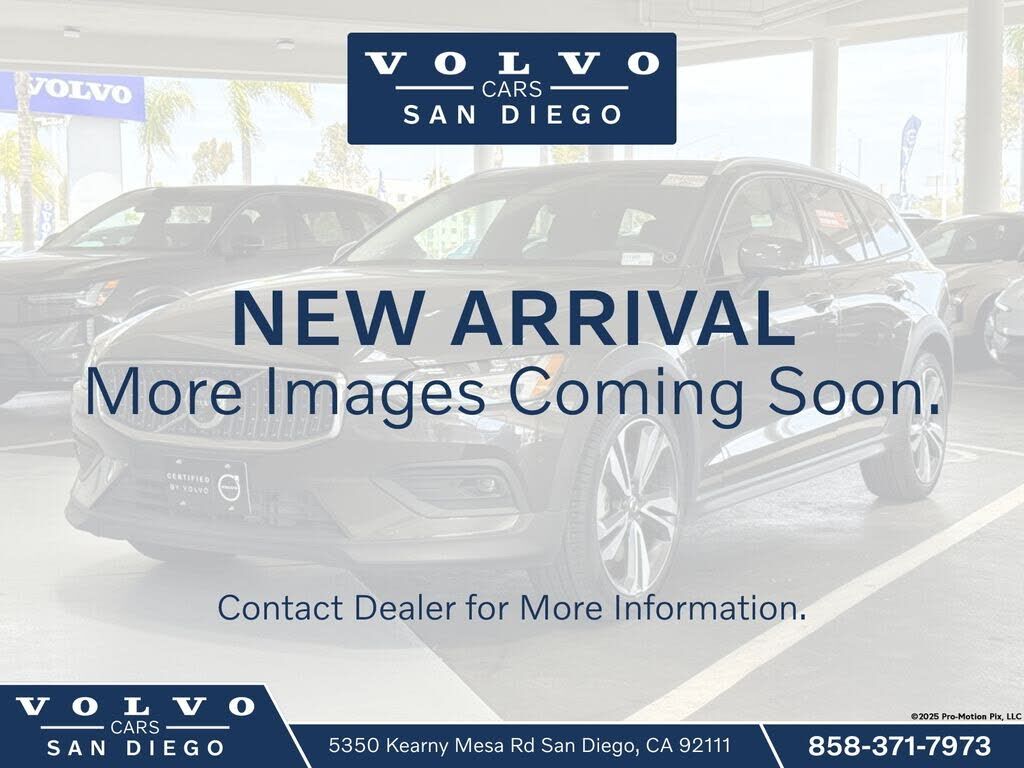 2025 VOLVO V60CC