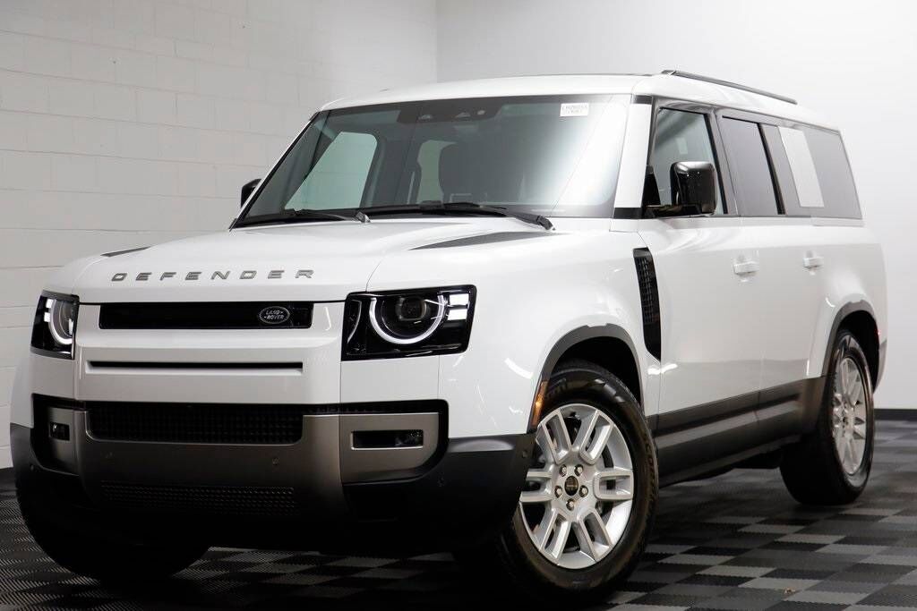 2026 LAND ROVER Defender