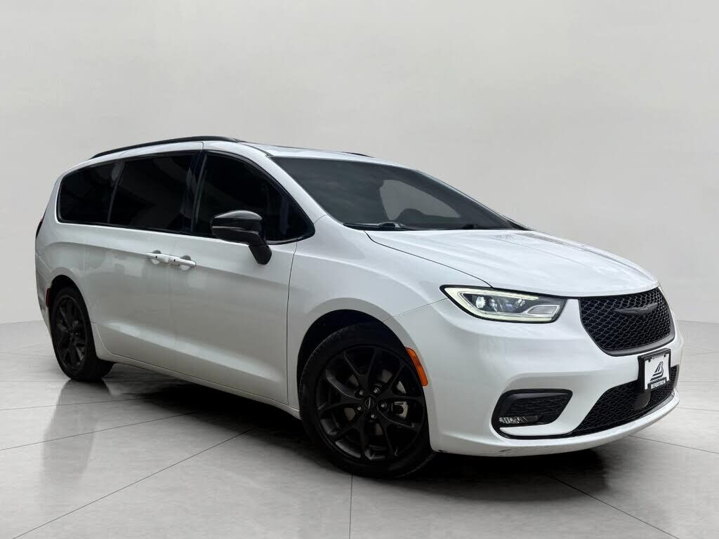 2025 CHRYSLER Pacifica